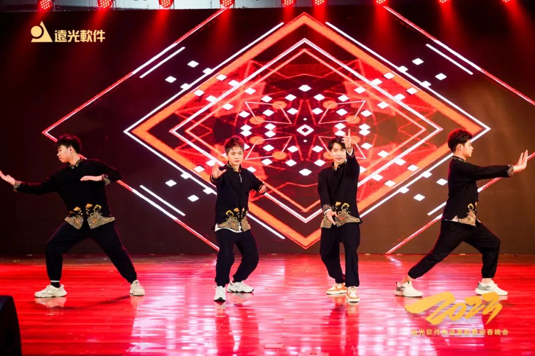 hle1cfboaba.jpg hle1cfboaba.jpg