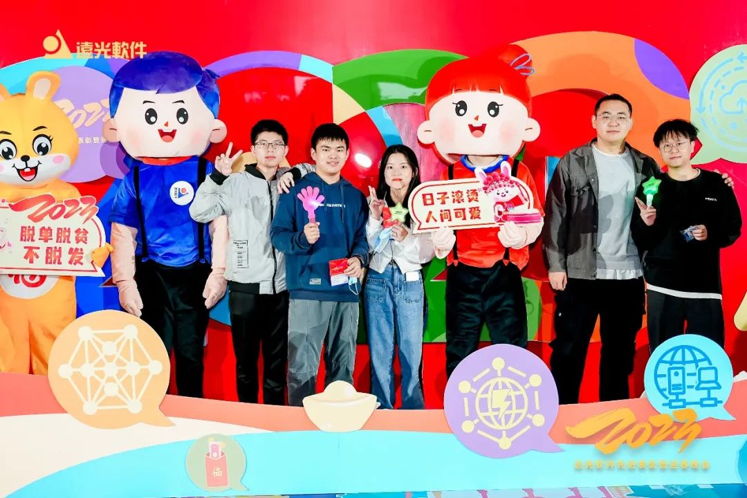 4qjerv5ebdr.jpg 4qjerv5ebdr.jpg