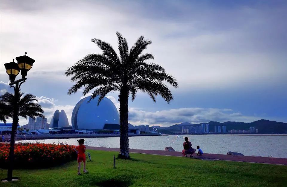 【特區(qū)40年?珠海篇】40年，珠?！白冏嗲? style=