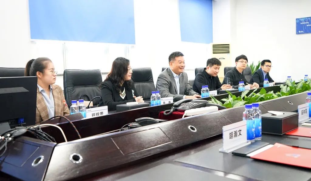 遠(yuǎn)光軟件攜手澳科大 研討區(qū)塊鏈跨境物流