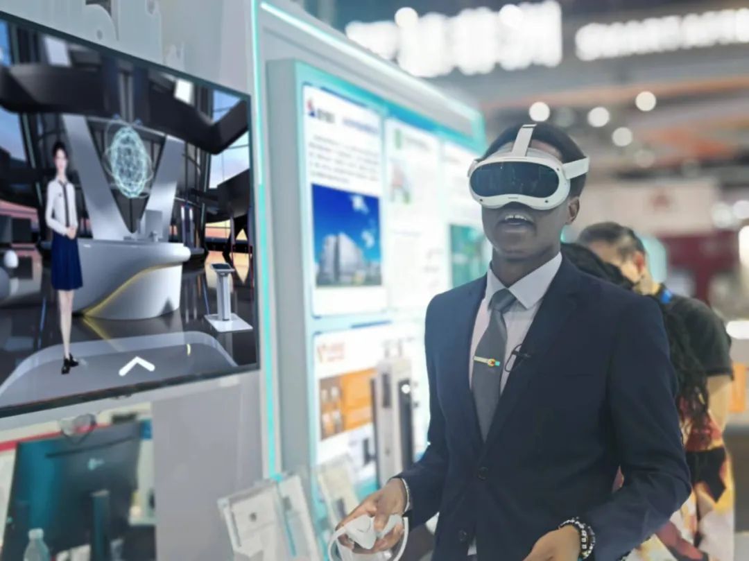 遠光軟件亮相第三屆數(shù)貿(mào)會 共繪“數(shù)智交融”新圖景